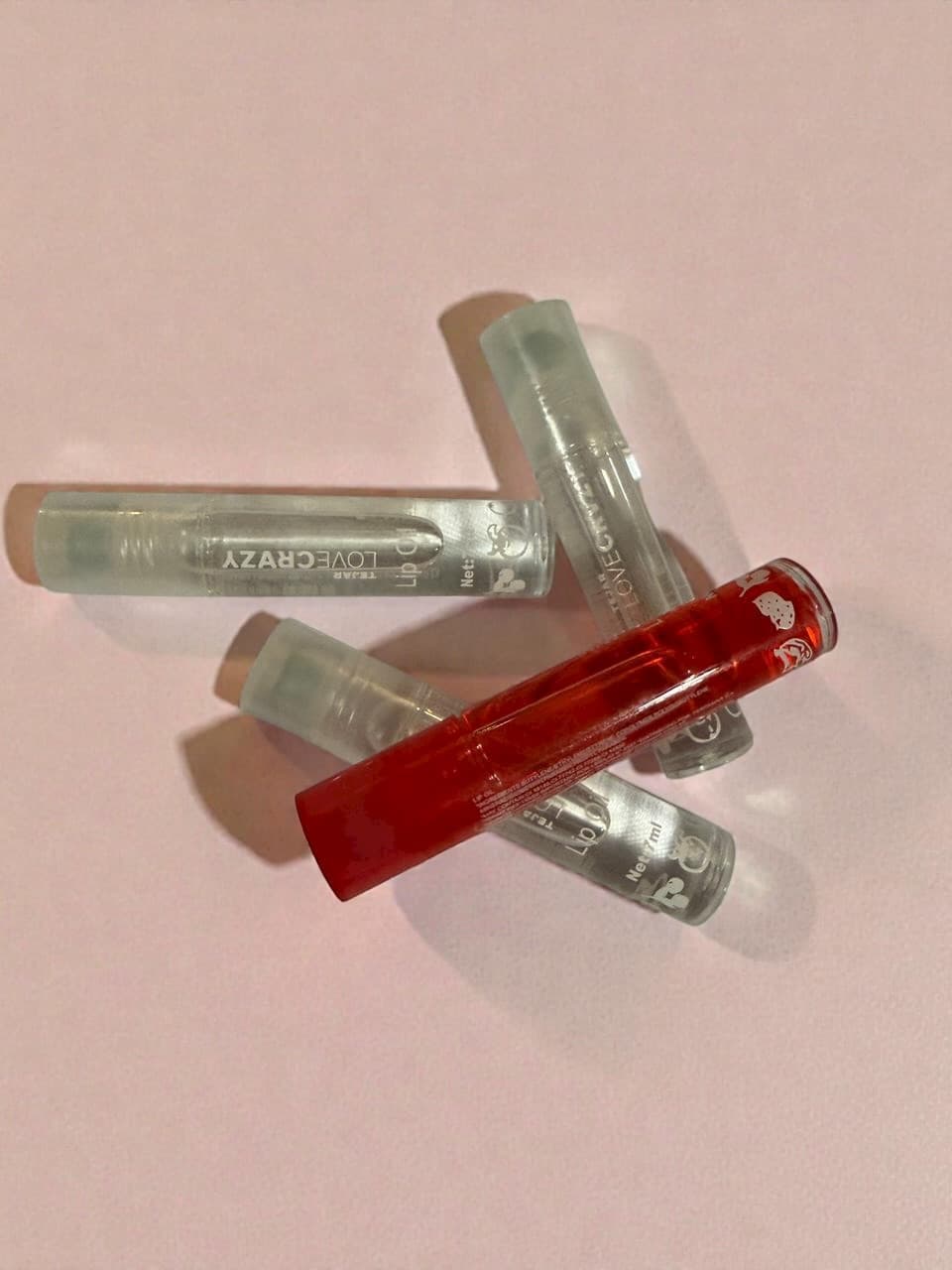 Brillo labial a bolilla